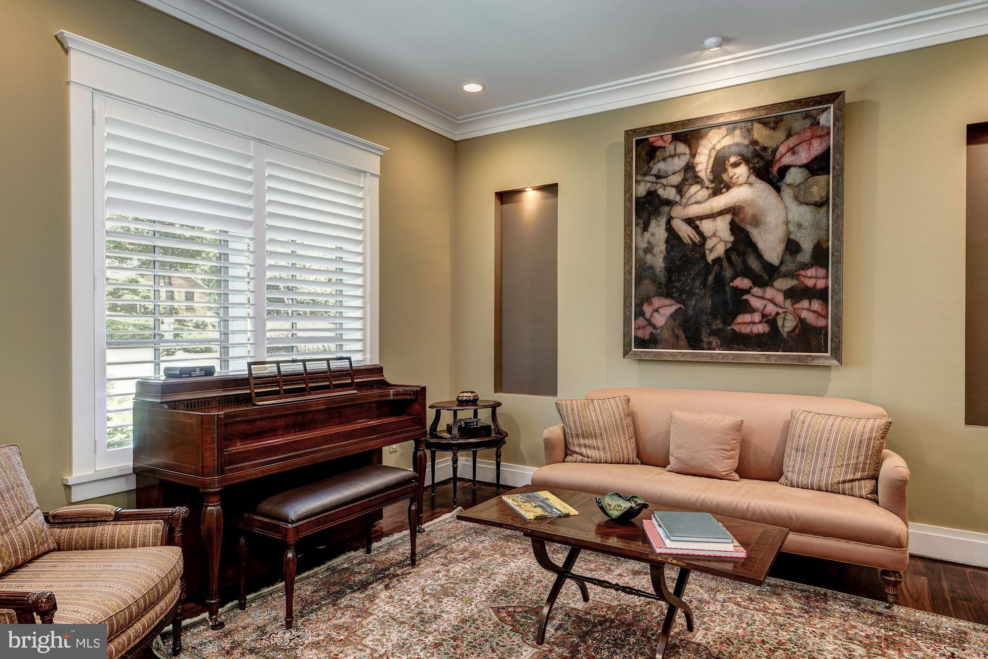 9927 Carter Road Bethesda, MD 20817 - Photo 6 of 47 Inviting Formal Living Room