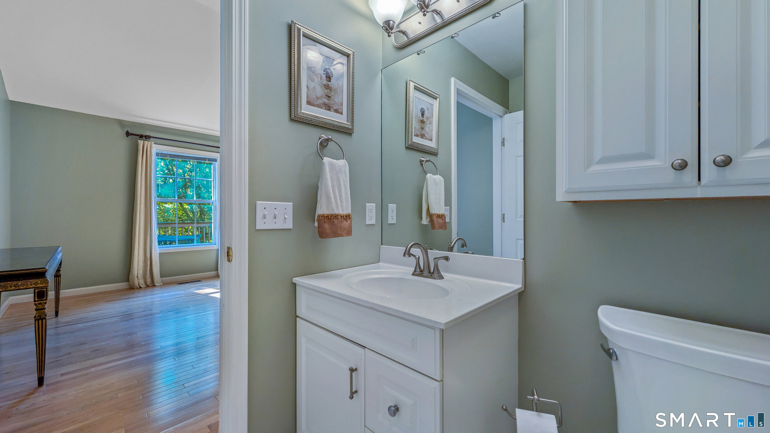 123 Louis Hill Road, Unit 123 Newtown, CT 06482 - Photo 20 of 35 a bathroom with a sink and a toilet