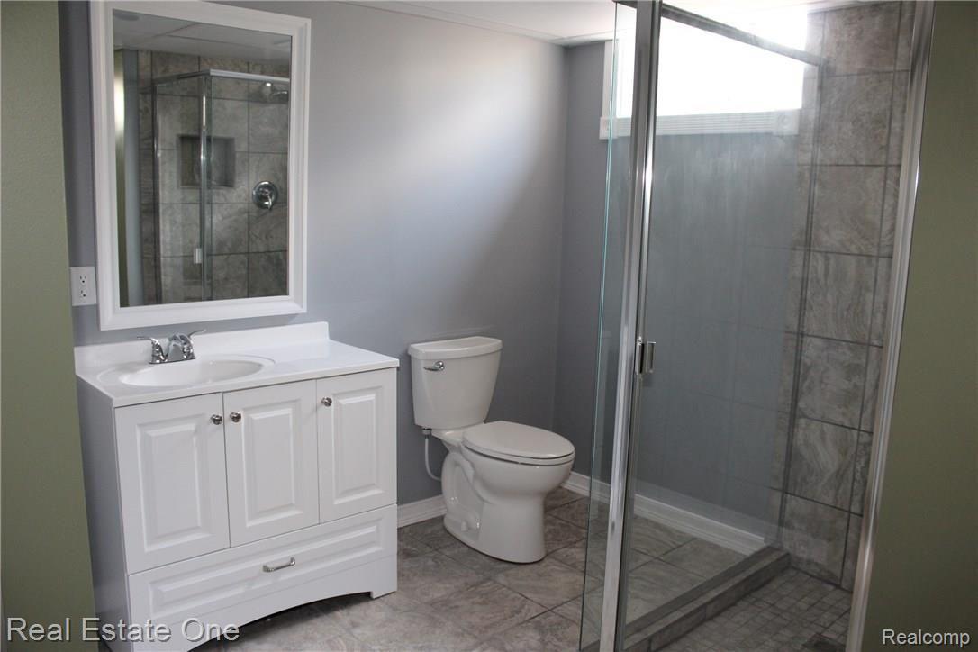 3260 North Henderson Road Davison, MI 48423 - Photo 42 of 59 IMG_7854.JPG