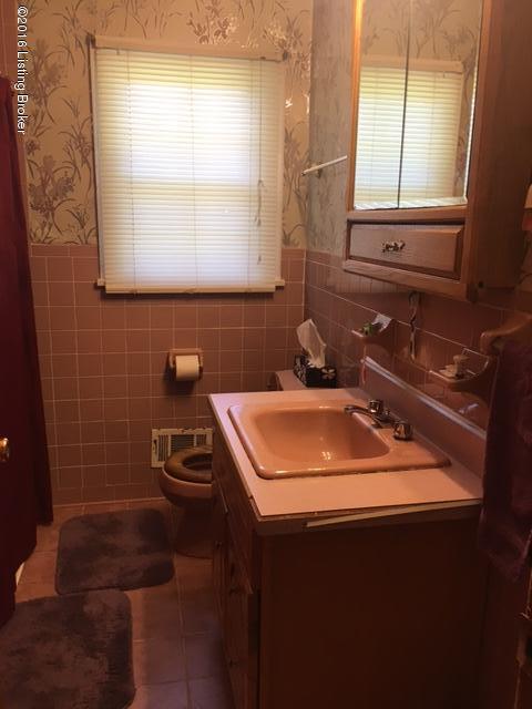 2315 Strotman Road Louisville, KY 40216 - Photo 13 of 18 Strotman pic 12