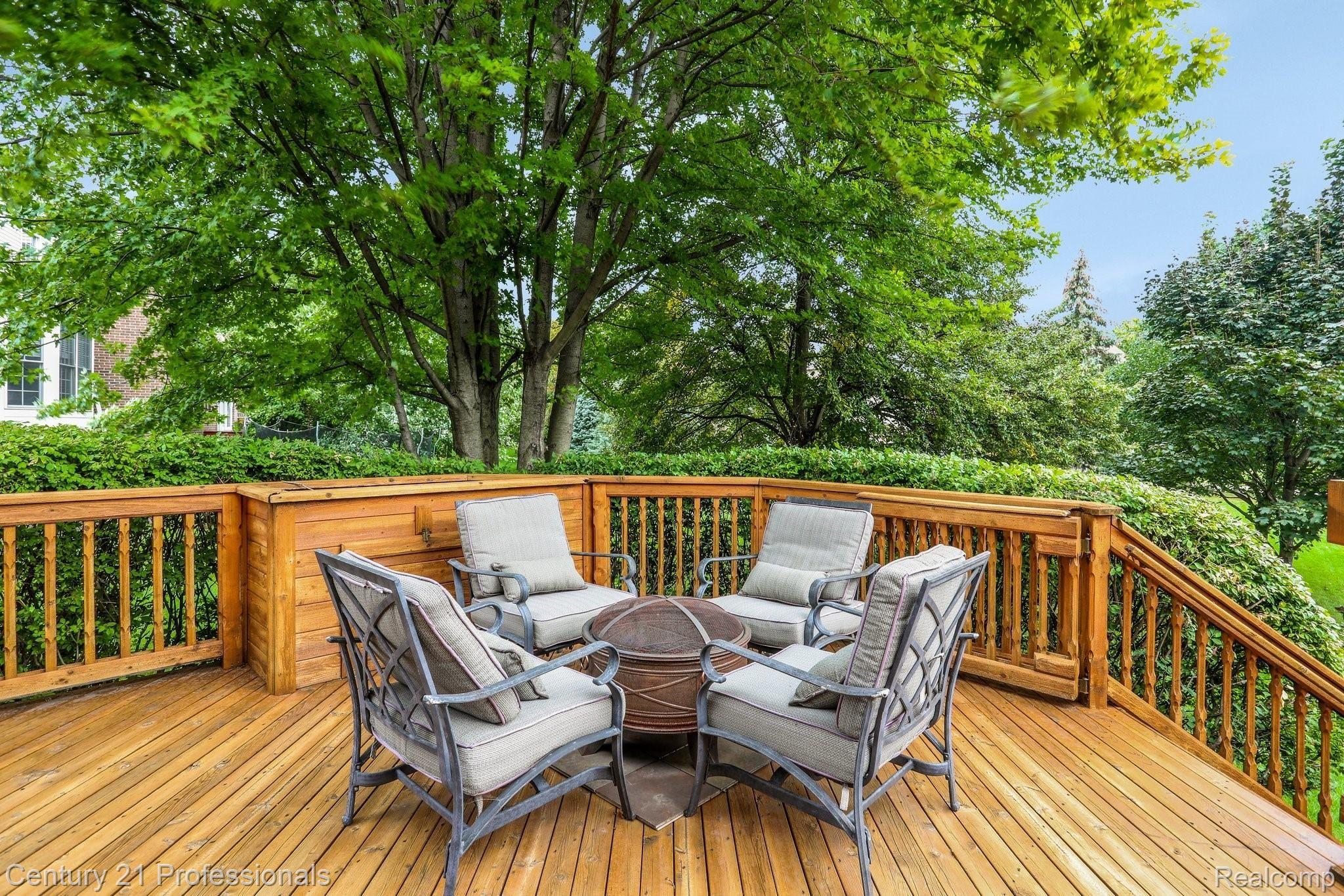 899 Loggers Circle Rochester, MI 48307 - Photo 12 of 52 44-web-or-mls-899 Loggers Circle Rochester007.jpg