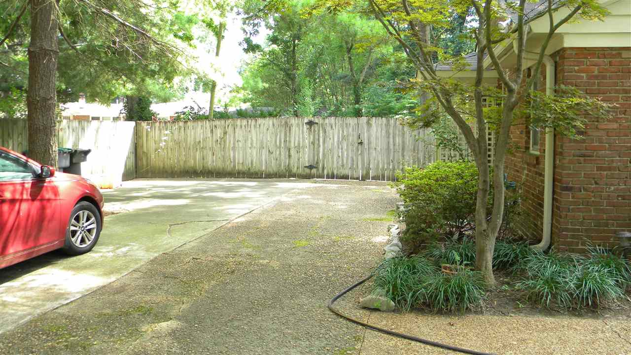 4327 Rhodes Avenue Memphis, TN 38111 - Photo 6 of 25