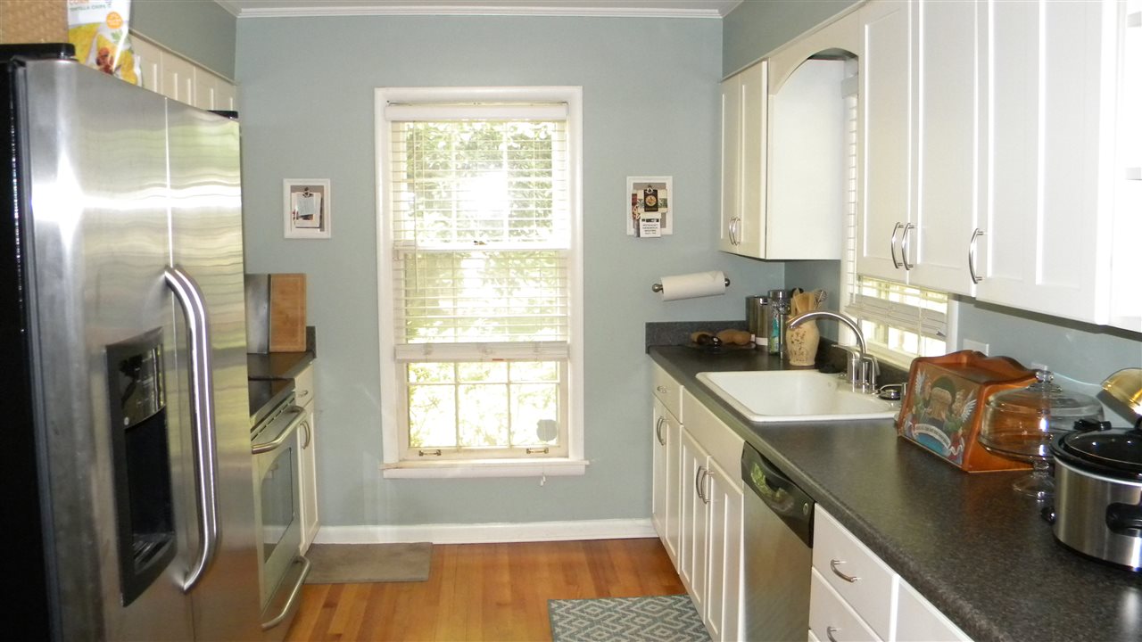 4327 Rhodes Avenue Memphis, TN 38111 - Photo 10 of 25