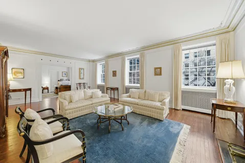 $995,000 | 232 East Walton Place, Unit 3E, Chicago, IL 60611