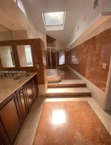 $7,900 | 2195 Secoffee Street, Miami, FL 33133