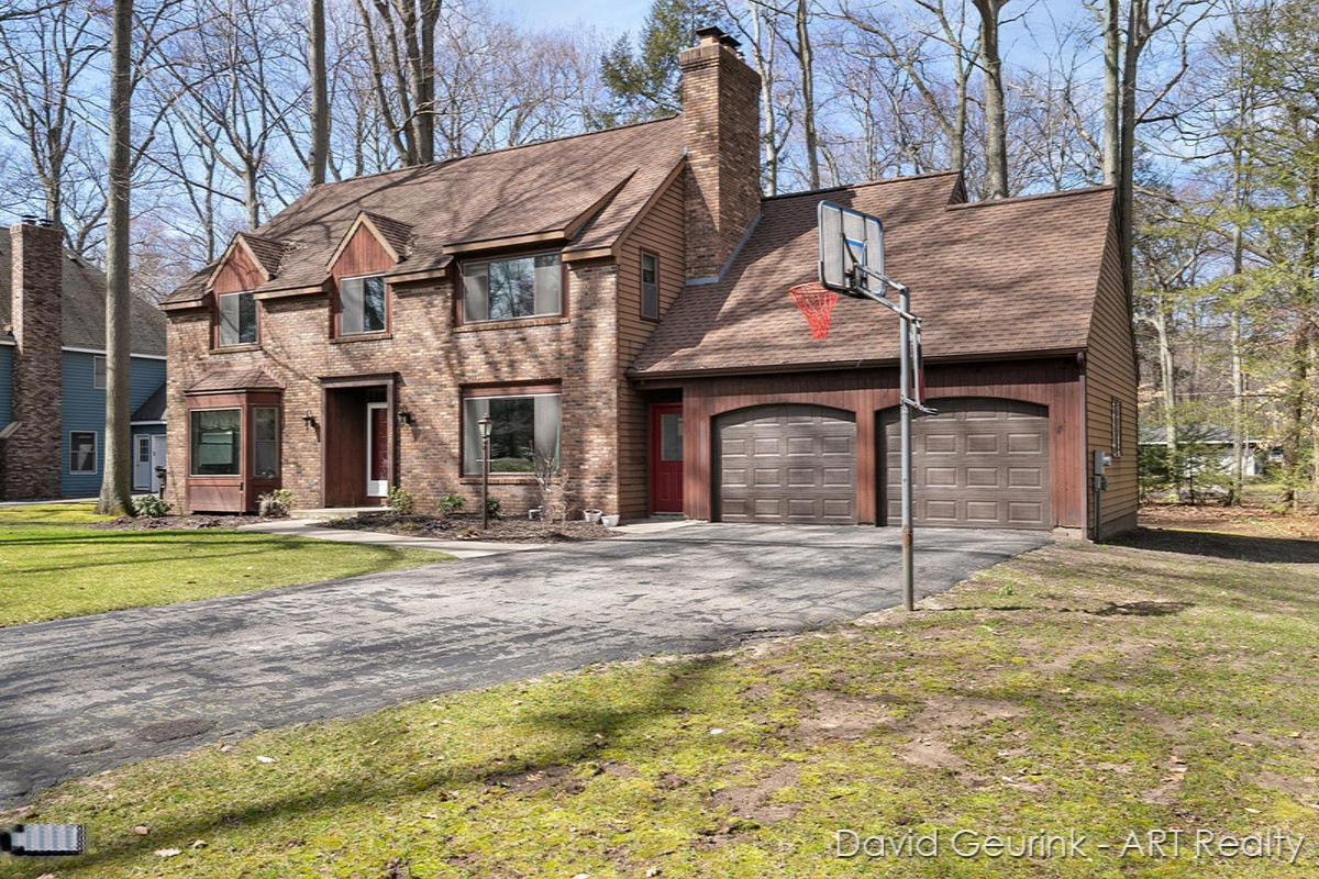 175 Portchester Road Holland, MI 49424 - Photo 1 of 33 IMG_1025