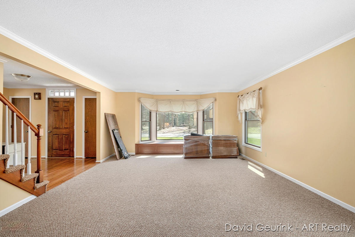 175 Portchester Road Holland, MI 49424 - Photo 14 of 33 IMG_1004