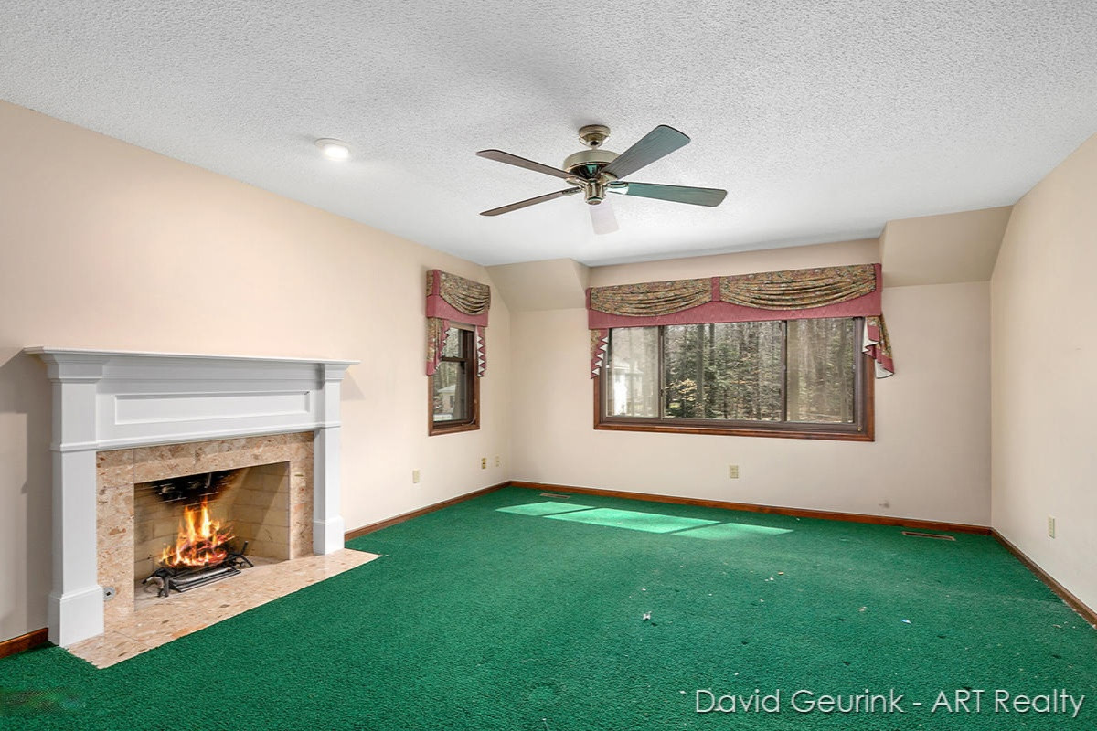 175 Portchester Road Holland, MI 49424 - Photo 15 of 33 IMG_1009