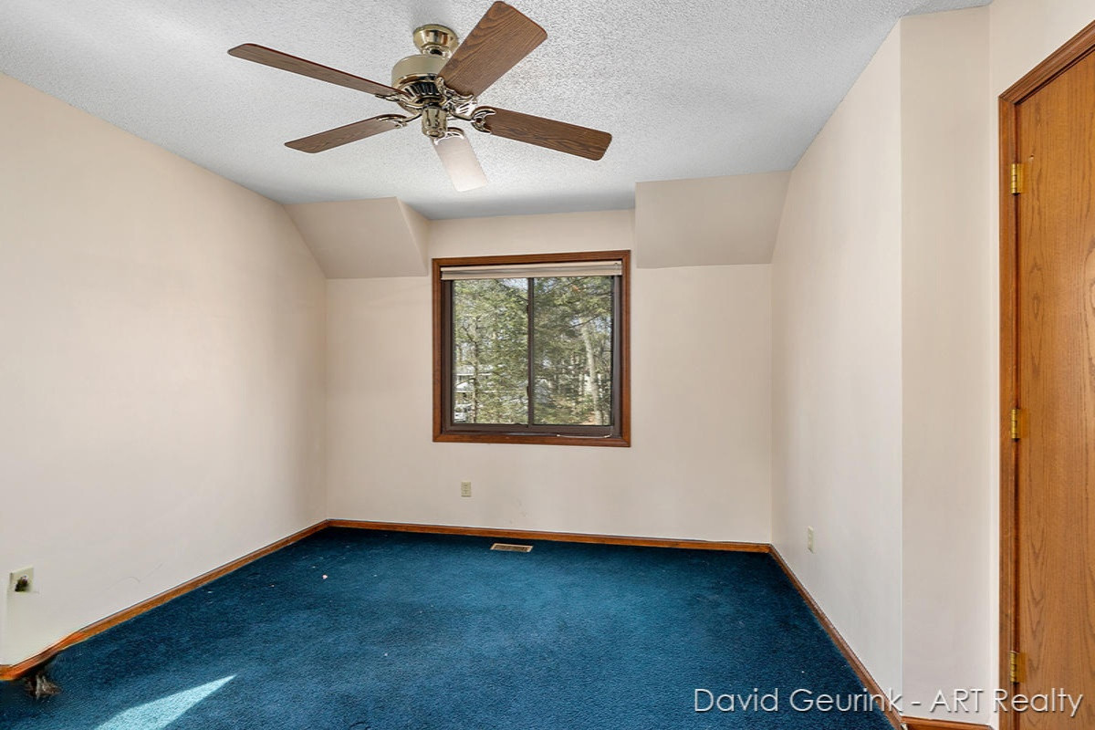 175 Portchester Road Holland, MI 49424 - Photo 19 of 33 IMG_1013