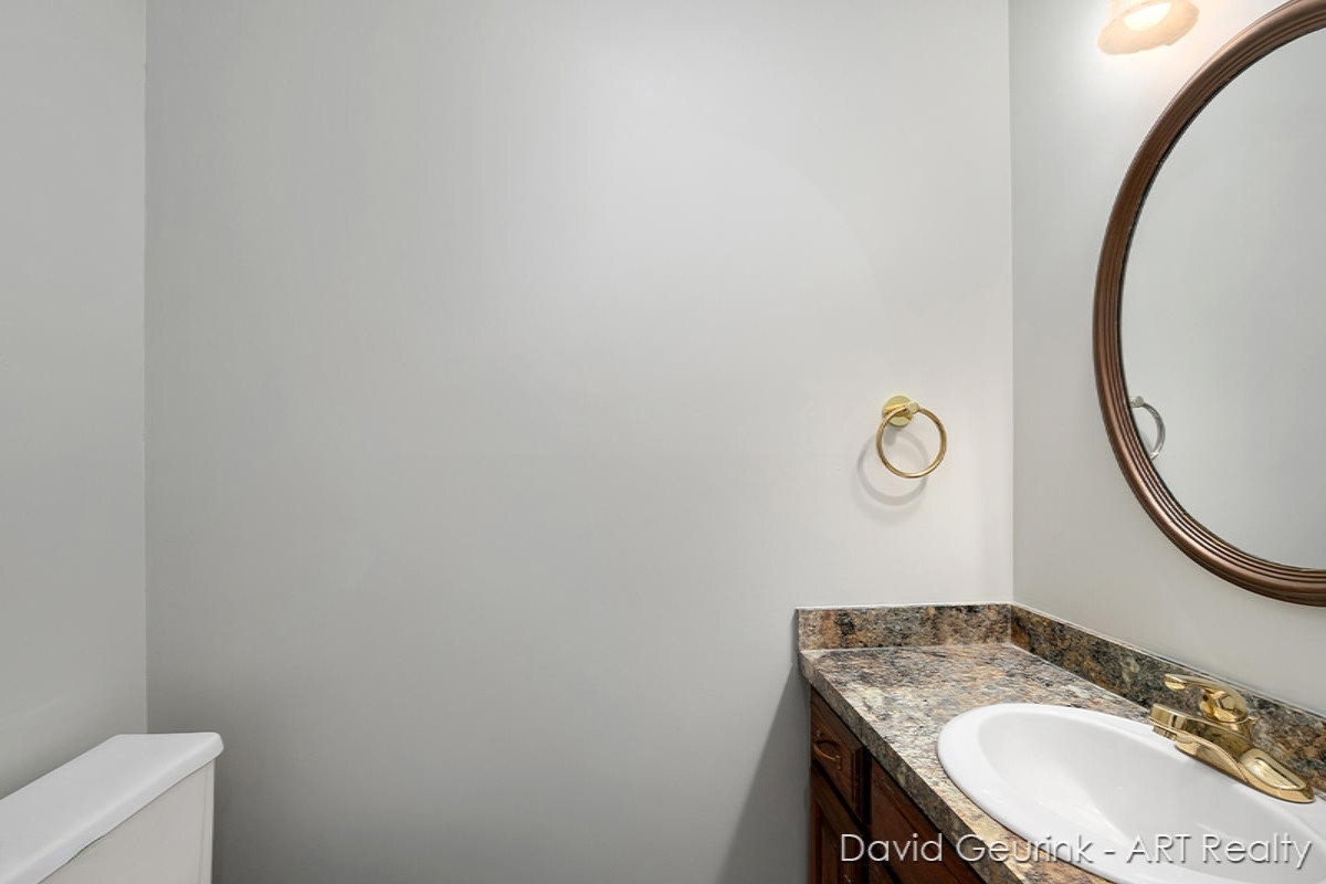 175 Portchester Road Holland, MI 49424 - Photo 25 of 33 IMG_1033