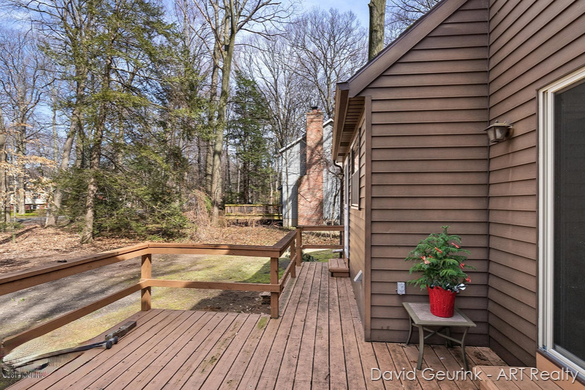 175 Portchester Road Holland, MI 49424 - Photo 30 of 33 IMG_1037
