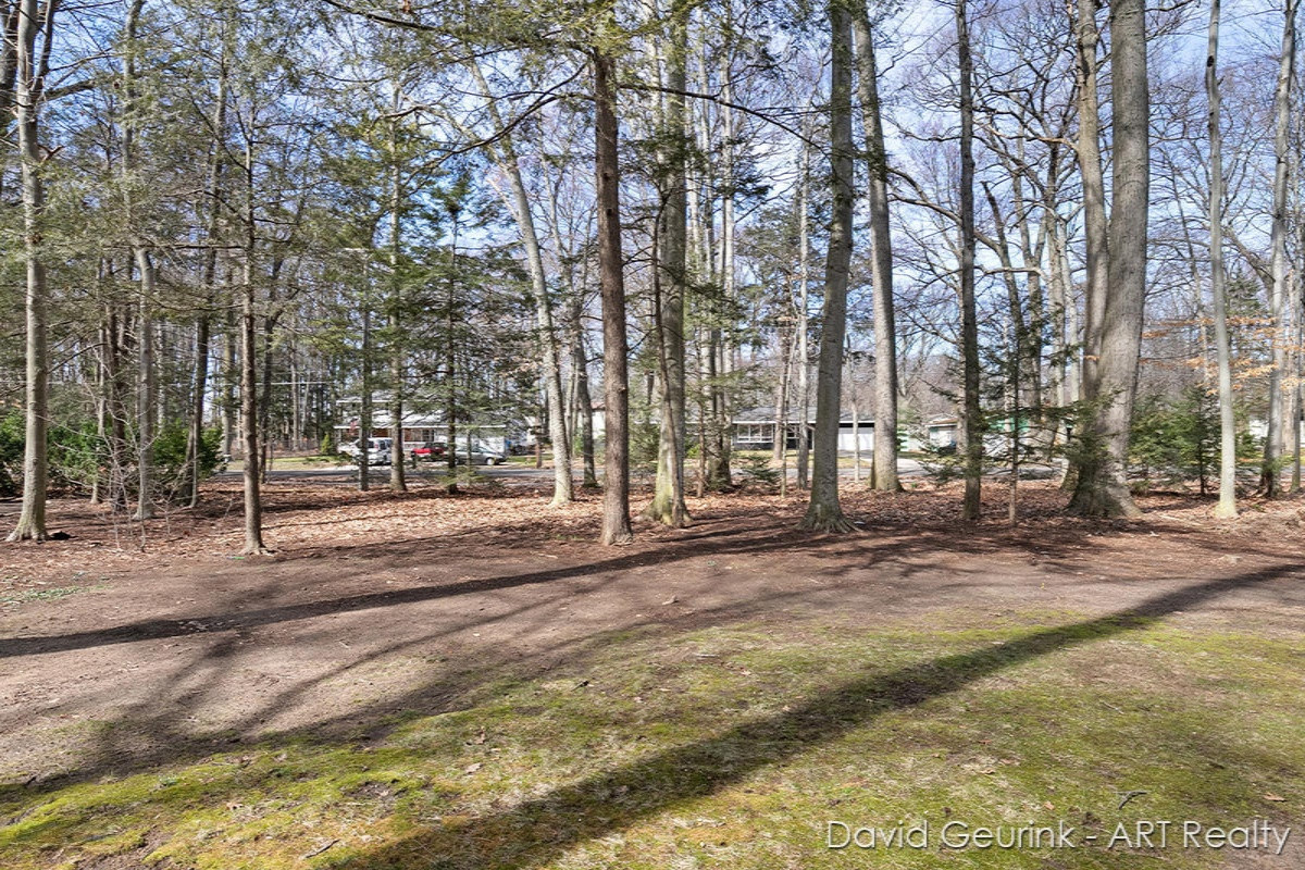 175 Portchester Road Holland, MI 49424 - Photo 33 of 33 IMG_1019