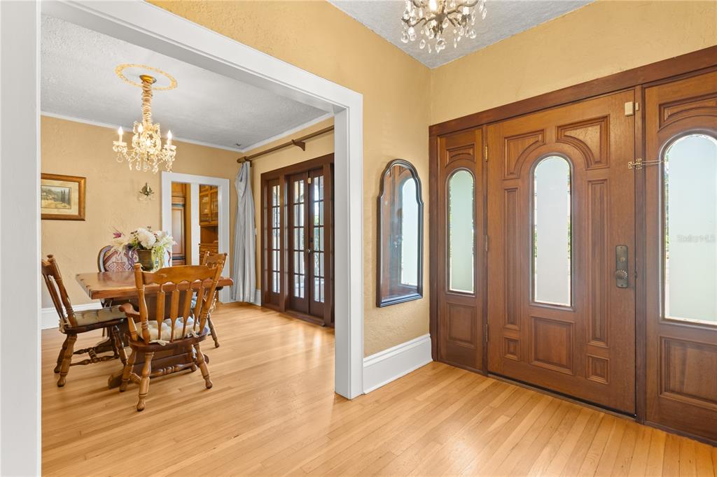 737 Springdale Road Orlando, FL 32804 - Photo 6 of 42 Gallery Image 6