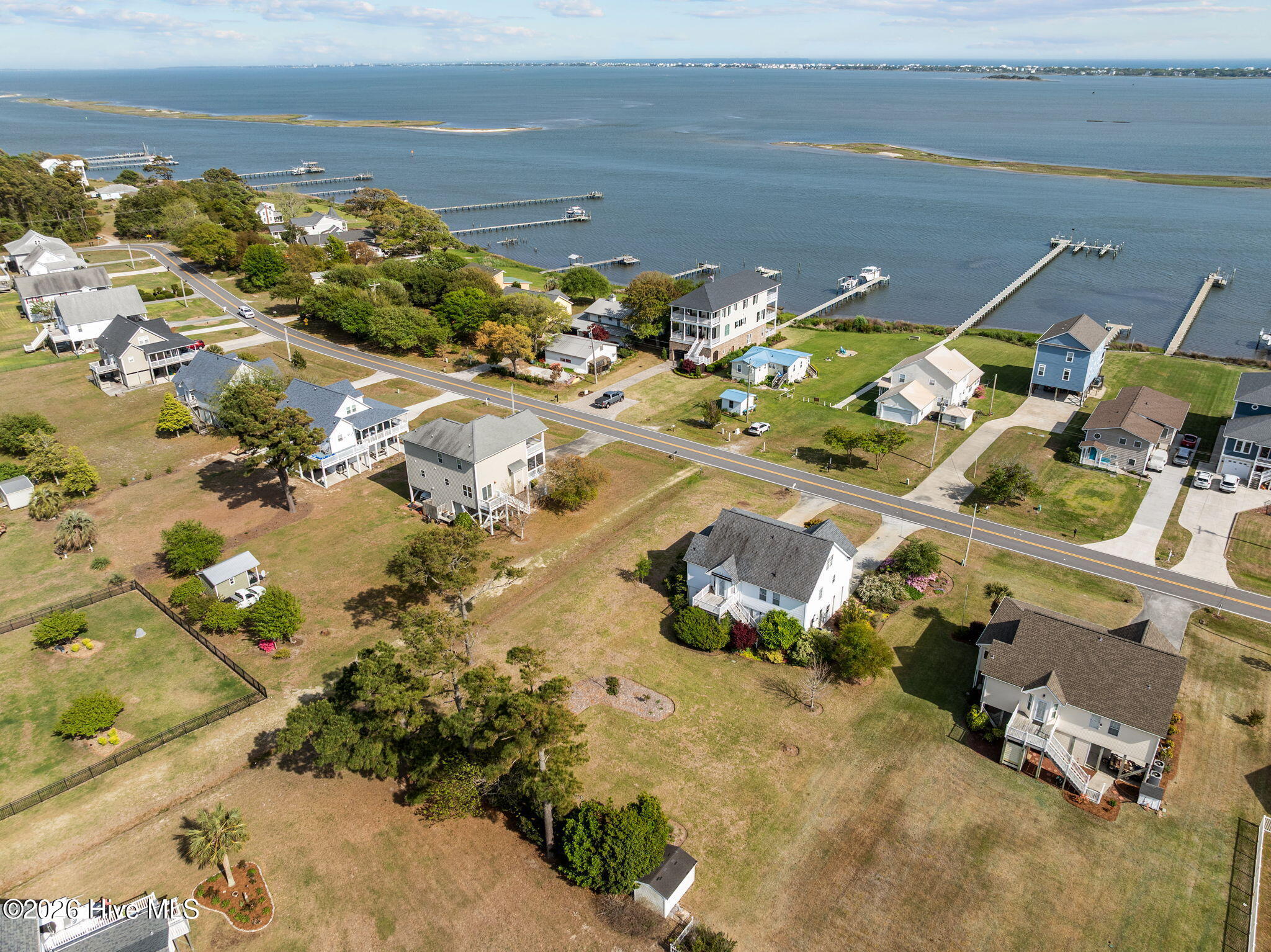 160 Live Oak Road Newport, NC 28570 - Photo 4 of 44 23-web-or-mls-160 Live Oak Rd 023