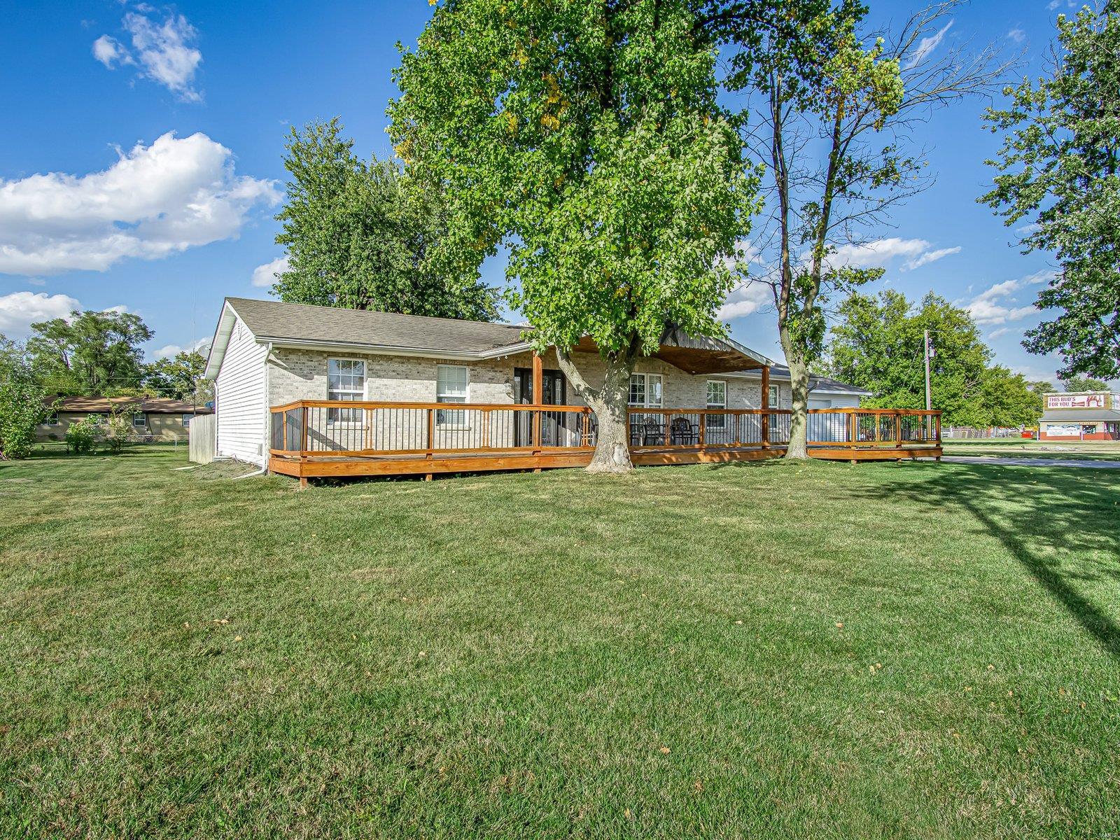 8901 Collinsville Road Collinsville, IL 62234 - Photo 2 of 29 Gallery Image 2