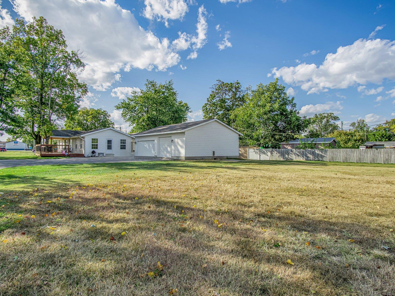 8901 Collinsville Road Collinsville, IL 62234 - Photo 7 of 29 Gallery Image 7