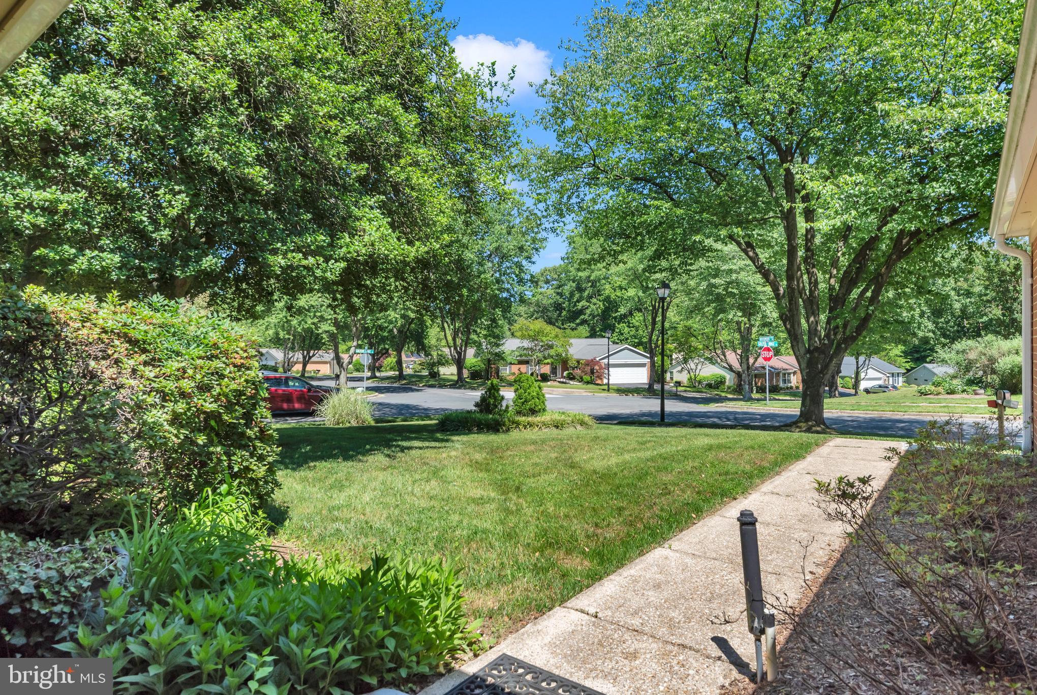 852 Woodmont Road Annapolis, MD 21401 - Photo 9 of 37