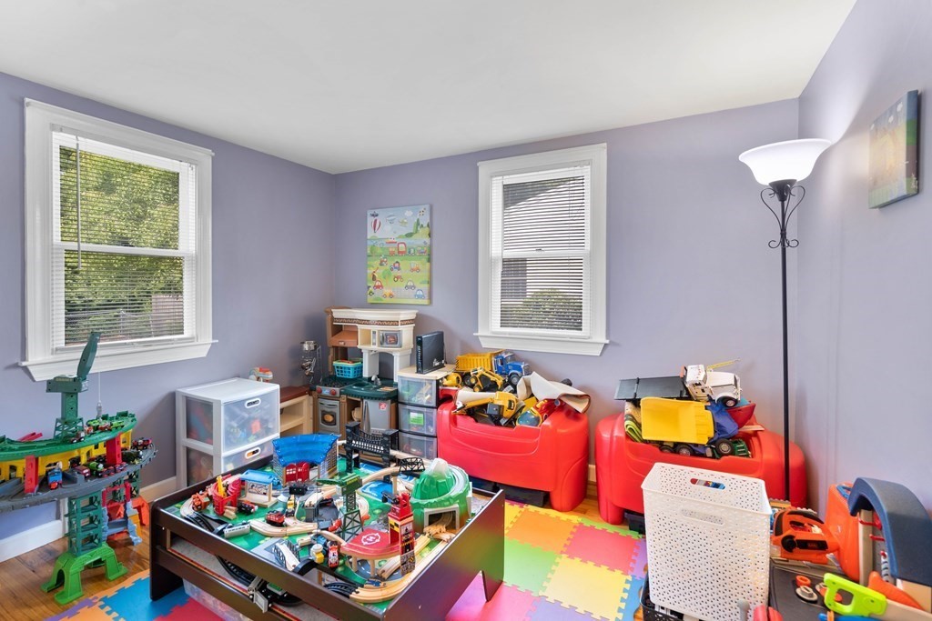21 Columbine Road Norwood, MA 02062 - Photo 20 of 39 Gallery Image 20