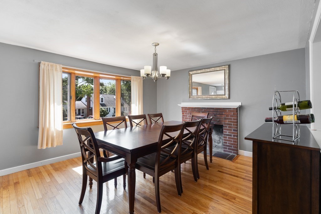 21 Columbine Road Norwood, MA 02062 - Photo 6 of 39 Gallery Image 6