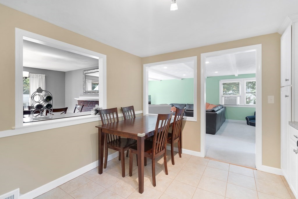 21 Columbine Road Norwood, MA 02062 - Photo 9 of 39 Gallery Image 9
