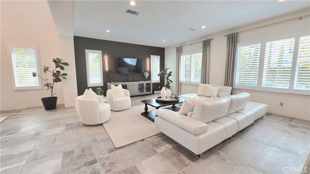 56 Redshift Irvine, CA 92618 - Photo 17 of 67