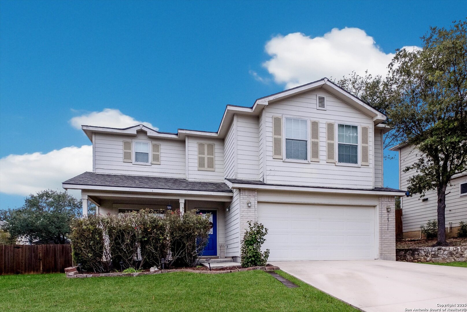 10711 Rindle Ranch San Antonio, TX 78249 - Photo 3 of 31 a view of a house with garden