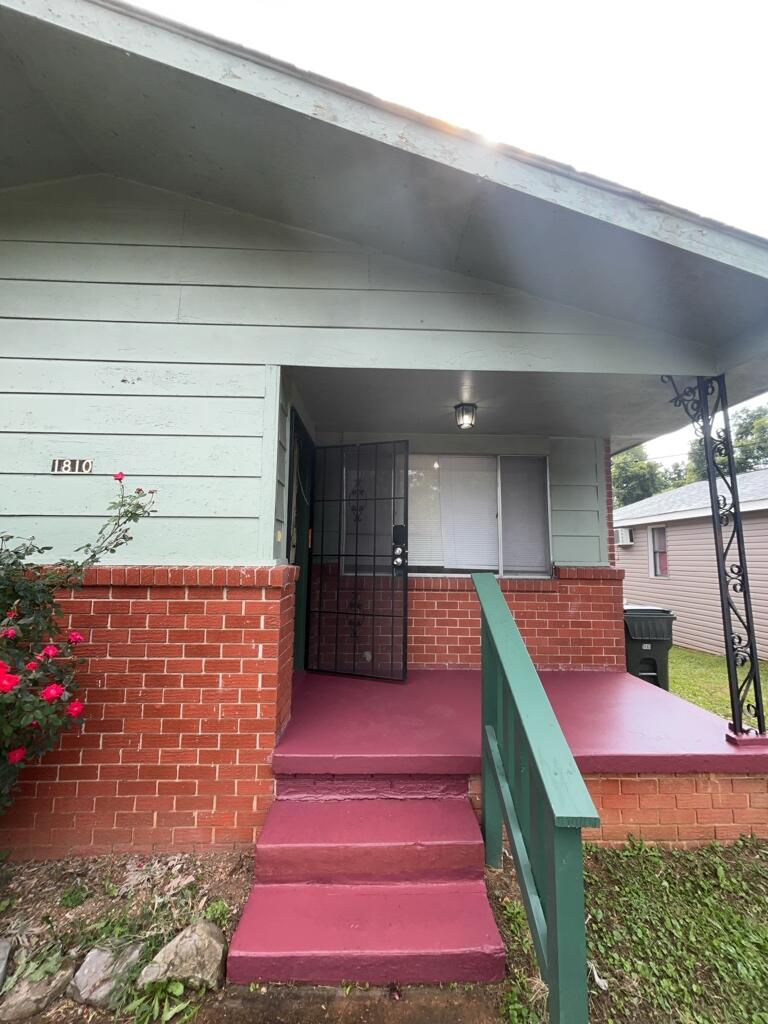 1810 Portland Street, Unit A Chattanooga, TN 37406 - Photo 16 of 20 2025_09_17_14_21_59