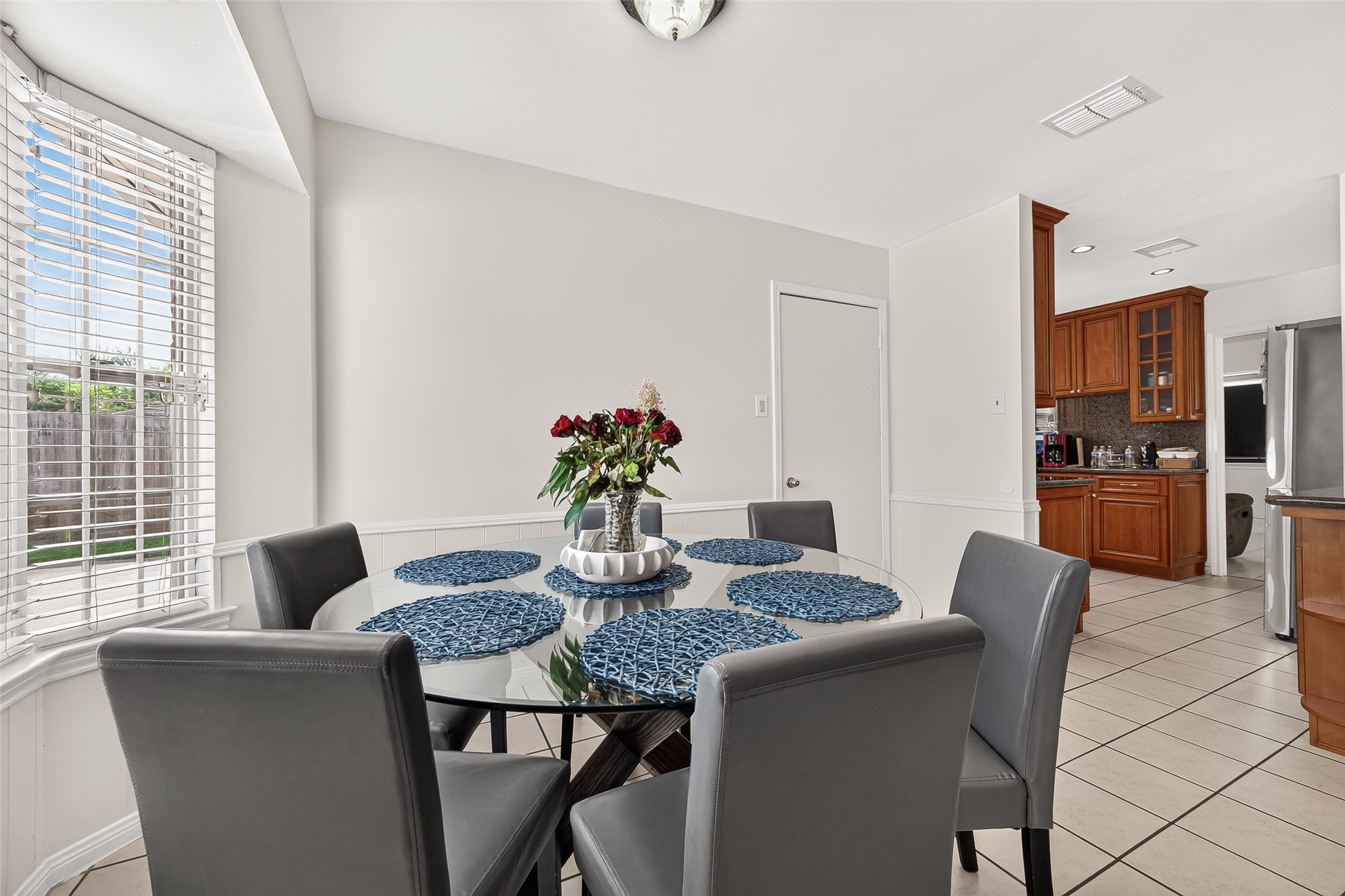 8831 Sandstone Road Houston, TX 77036 - Photo 14 of 30