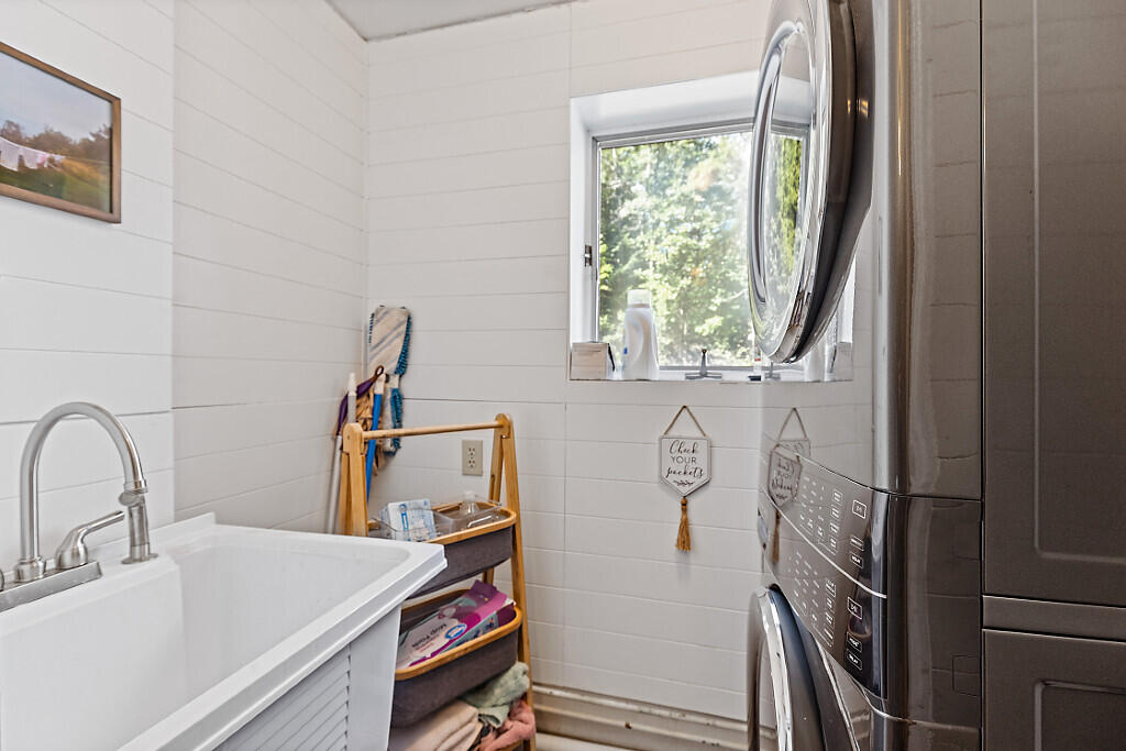 256 East Benton Road Albion, ME 04910 - Photo 29 of 44 Laundry