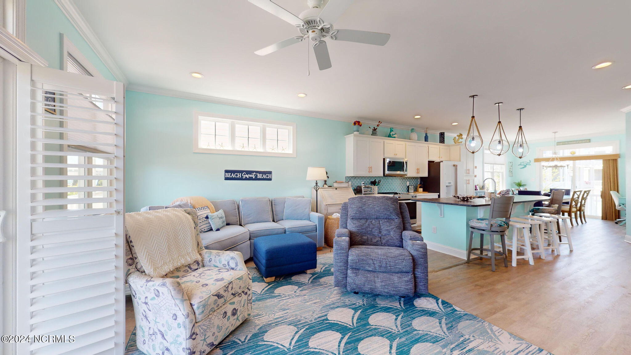 2800 West Fort Macon Road, Unit 5 Atlantic Beach, NC 28512 - Photo 13 of 44 Living Room - Level 2