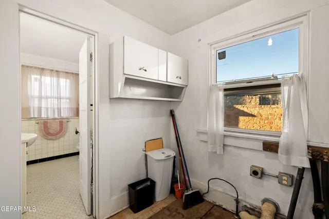 $300,000 | 3901 McKinley Avenue, El Paso, TX 79930