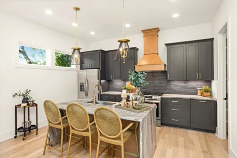 $1,175,000 | 1510 56th Avenue North, Nashville, TN 37209