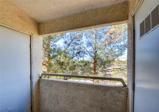 $230,000 | 1979 Cutlass Drive, Unit 1979, Henderson, NV 89014