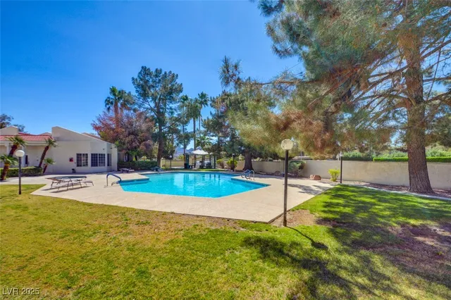 $230,000 | 1979 Cutlass Drive, Unit 1979, Henderson, NV 89014