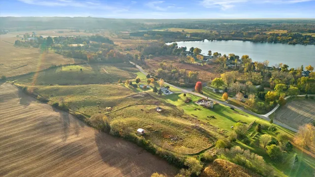 $725,000 | 7542 West Waterford Road, Unit LT3, Hartford, WI 53027