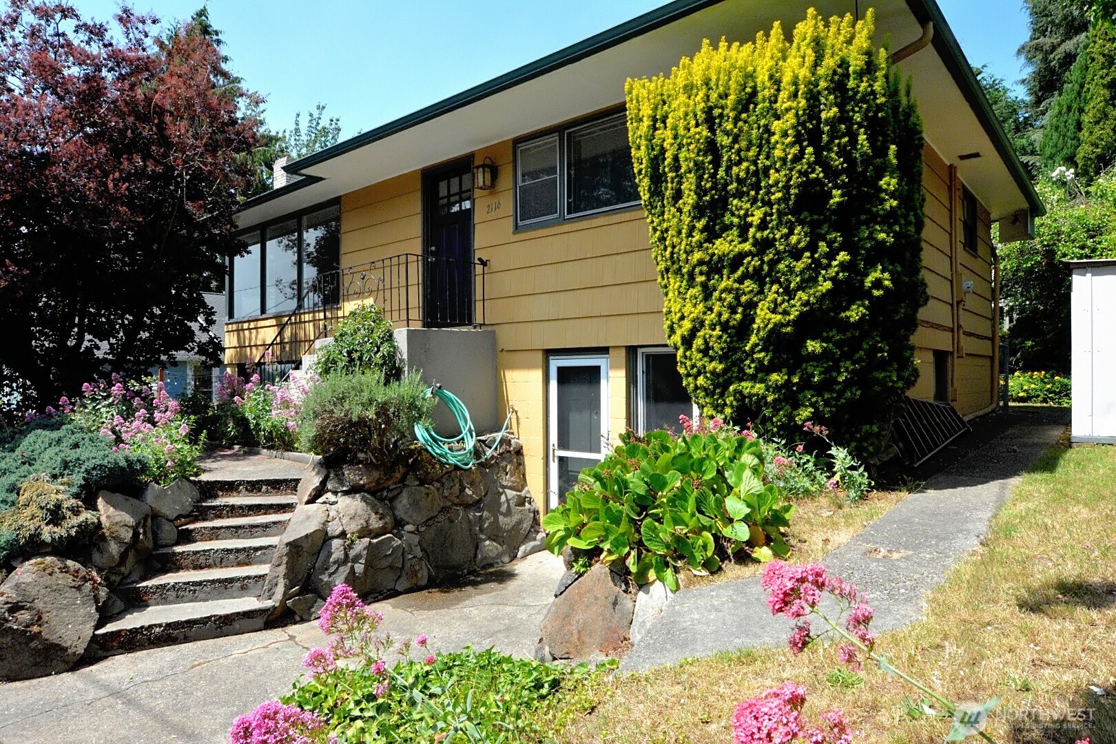 2116 North 86th Street Seattle, WA 98103 - Photo 1 of 26 Gallery Image 1