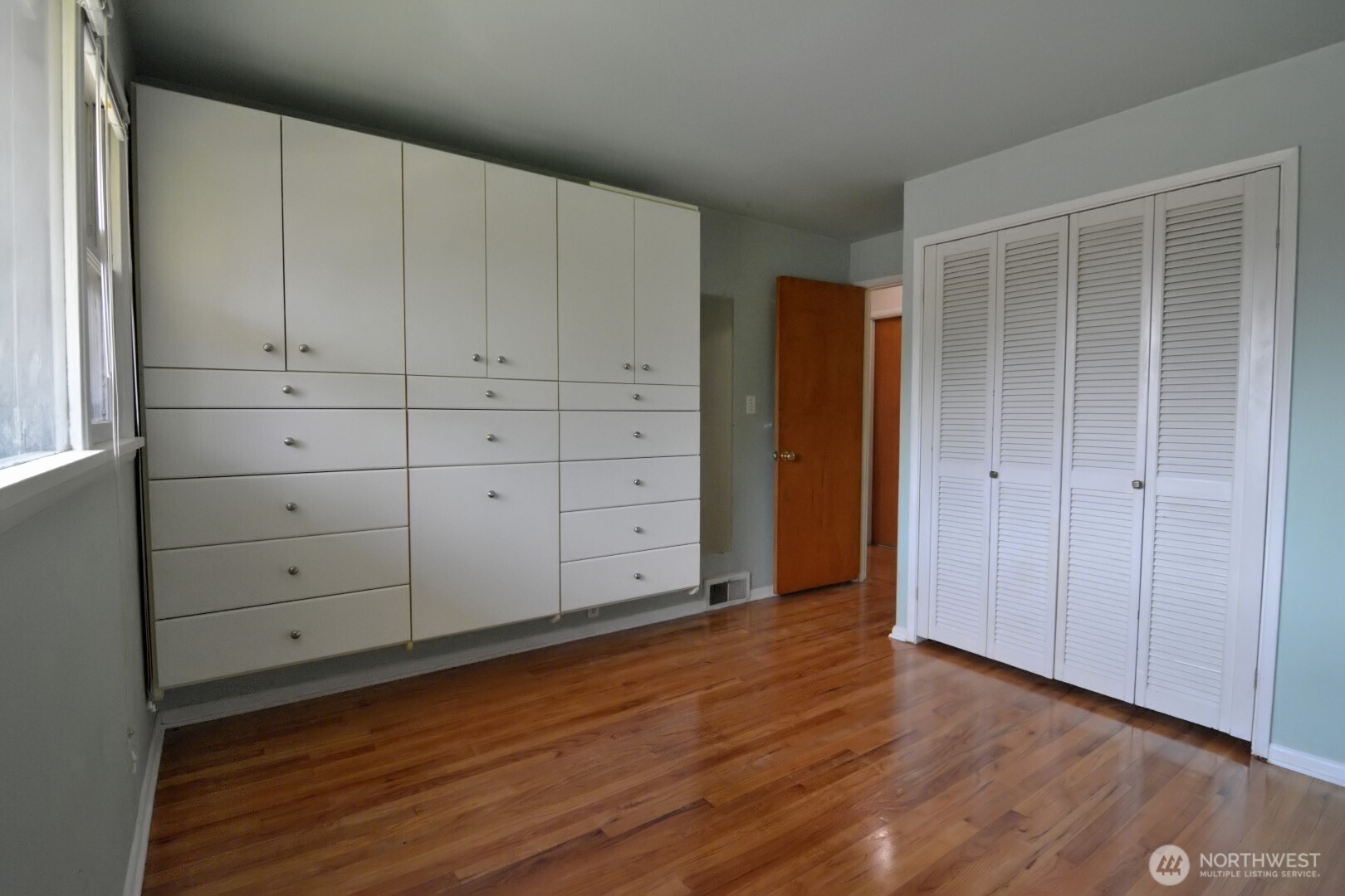 2116 North 86th Street Seattle, WA 98103 - Photo 13 of 26 Gallery Image 13