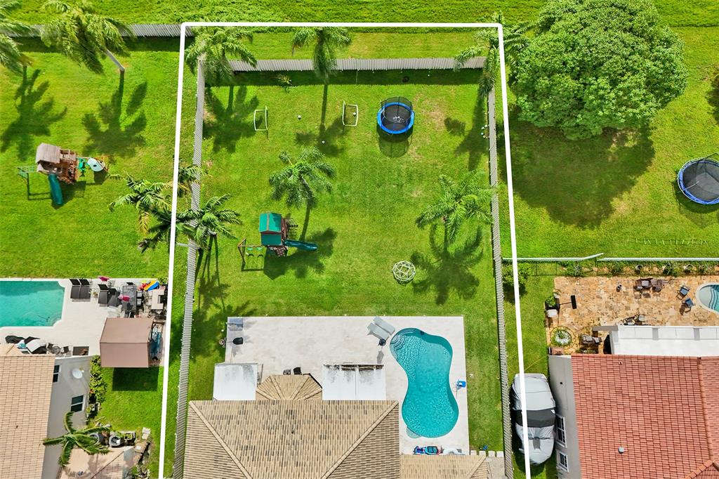 930 Greenbriar Avenue Davie, FL 33325 - Photo 23 of 28