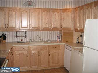 78 Harrow Road Levittown, PA 19056 - Photo 3 of 12 Kitchen