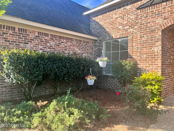 $369,500 | 306 Cedar Stone Court, Florence, MS 39073