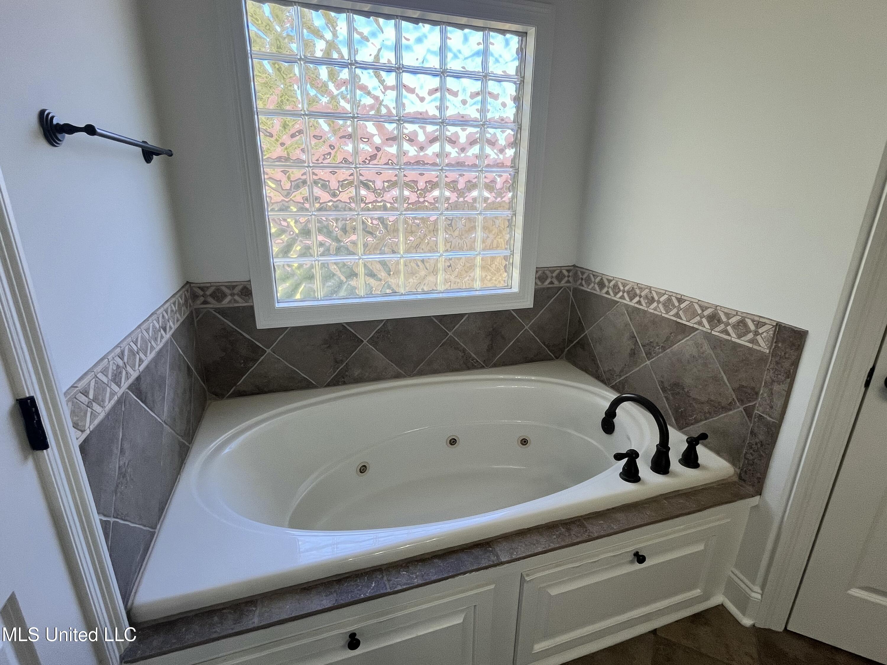 306 Cedar Stone Court Florence, MS 39073 - Photo 24 of 69 IMG_9567