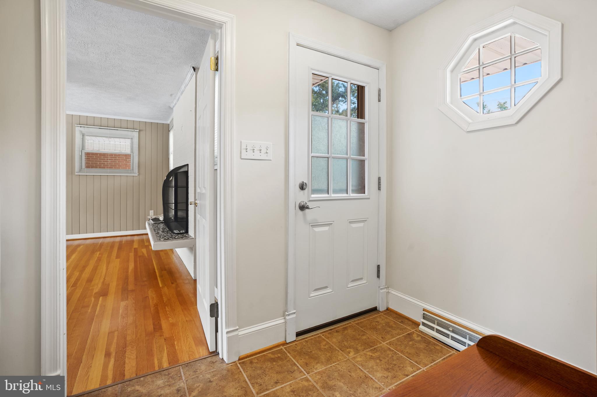 2718 Riva Road Annapolis, MD 21401 - Photo 5 of 25 Gallery Image 5