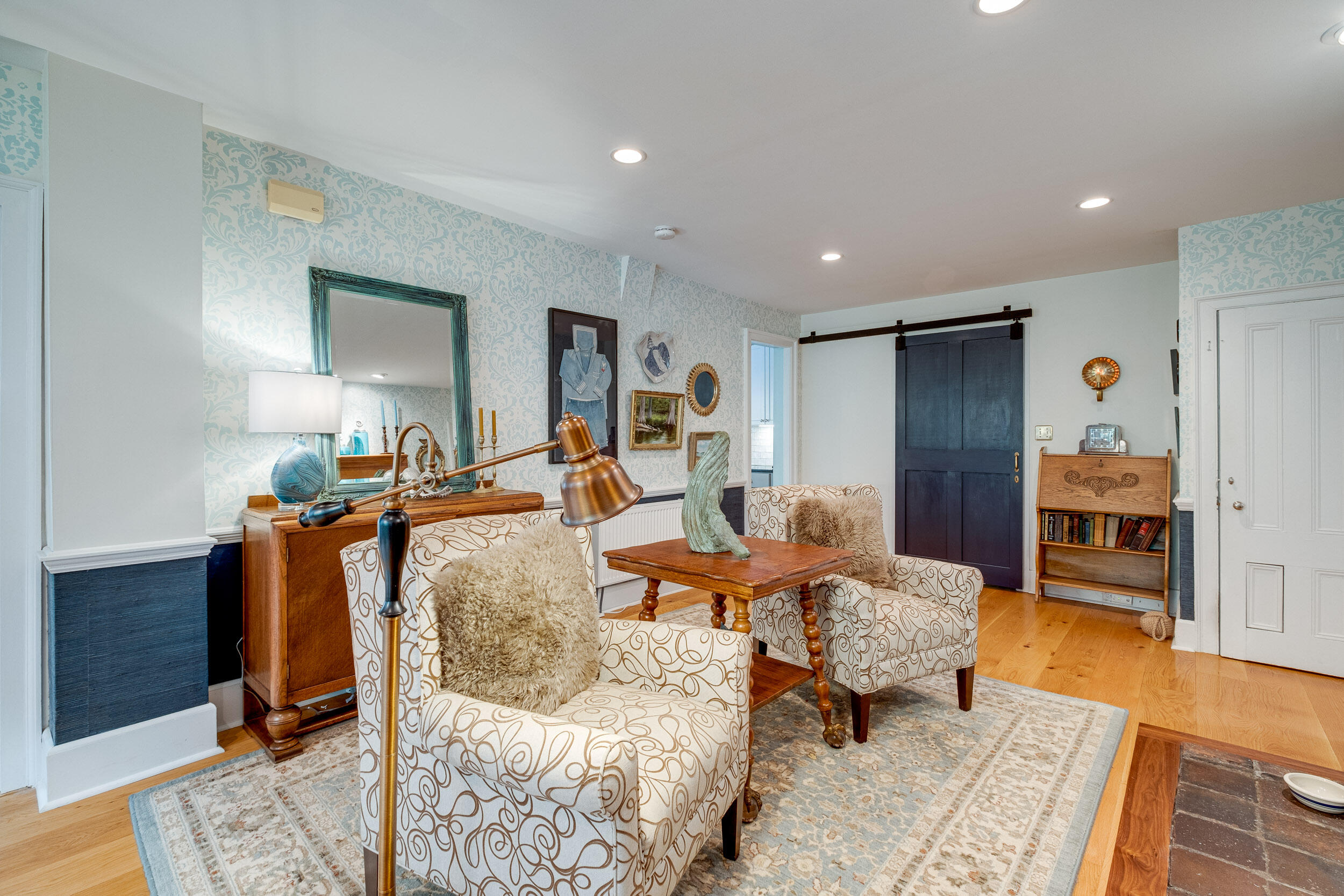 106 Foreside Road Cumberland, ME 04110 - Photo 13 of 57 int_15
