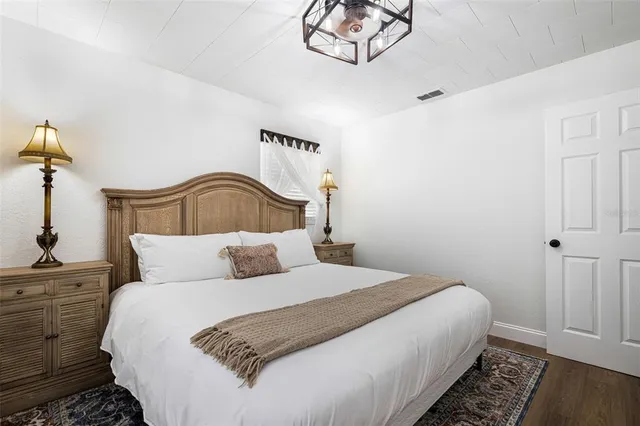 $899,000 | 17790 Caloosa Road, Alva, FL 33920