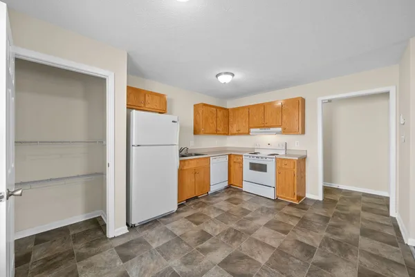 $1,095 | 105 Solid Rock Court, Unit B, Clarksville, TN 37042