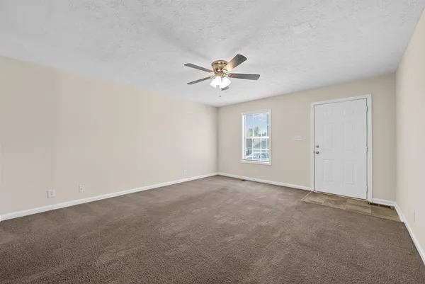 $1,095 | 105 Solid Rock Court, Unit B, Clarksville, TN 37042