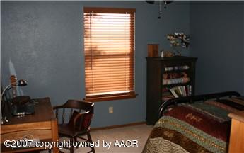8305 Whittier Drive Amarillo, TX 79110 - Photo 6 of 9 Bedroom 2