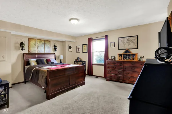 $325,000 | 1344 Angela Court, Plainfield, IN 46168