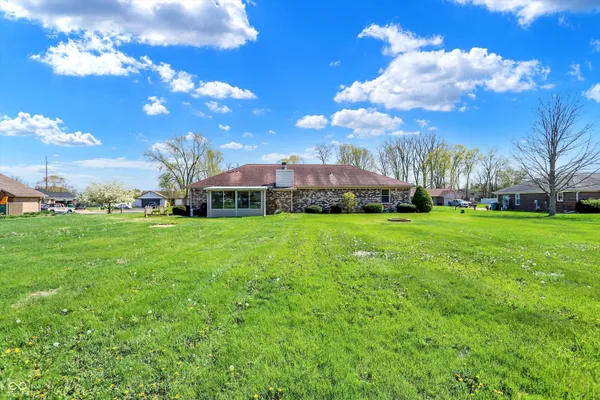 $325,000 | 1344 Angela Court, Plainfield, IN 46168