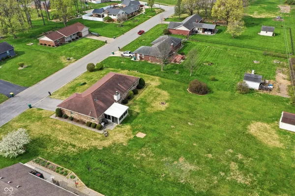 $325,000 | 1344 Angela Court, Plainfield, IN 46168